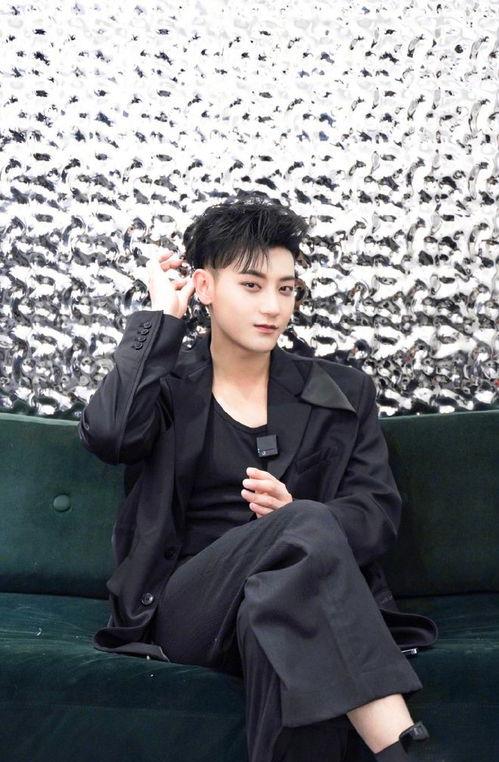 圈内爆料黄子韬徐艺洋,揭秘娱乐圈的神秘恋情